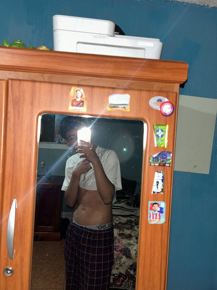AlexxAlvarauvv's tweet photo. Alguien video llamada hot🔥 https://t.co/5q8hAM7gAq