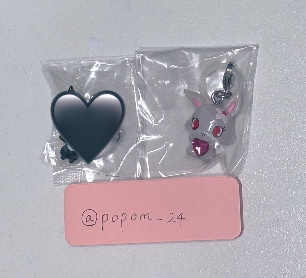 popom_24's tweet photo. 【交換】 ジュエルペット  めじるしアクセサリー2  ガチャガチャ  カプセルトイ

譲: ルビー

求: サフィー

都内、または埼玉県内手渡し可能◎
郵送◎

ピンポイントで大変恐縮ですが、お心当たりのある方いましたらお気軽にお声掛けください🌸 https://t.co/n2vKKqDwCY