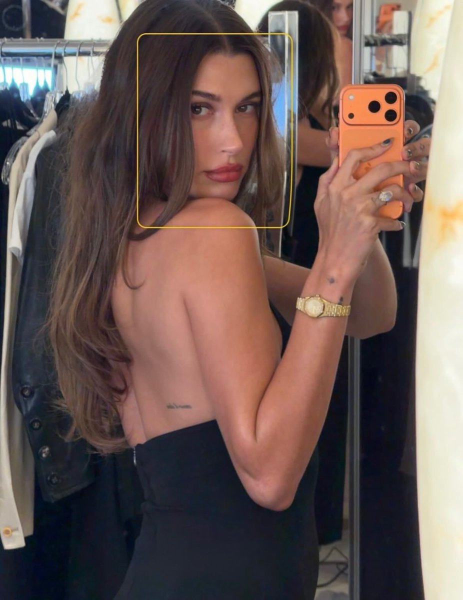 yslgirlx's tweet photo. Hailey bieber https://t.co/7PVv7btEF1
