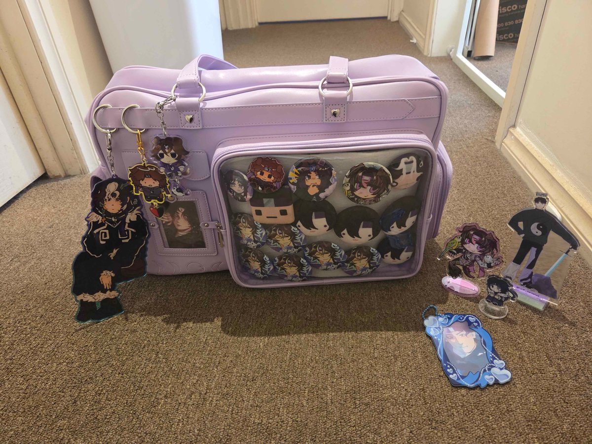 AVI3RYY's tweet photo. ITA BAG N EVERYTHING DONE!!<33 https://t.co/y3qFBDd3rE