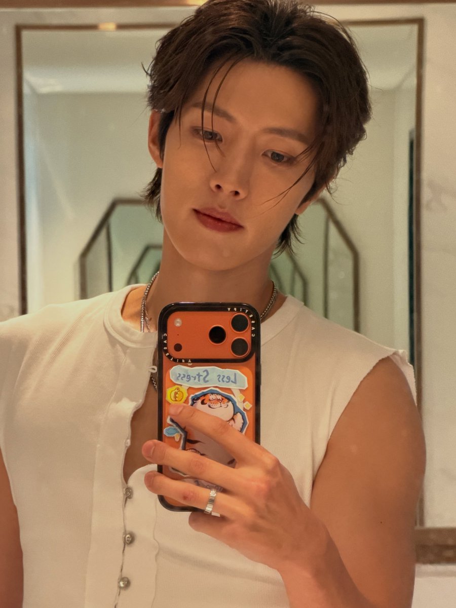 kii827's tweet photo. 약깐
덮머는 내남친같고 
깐머는 내남편같음 https://t.co/30yi3d4TOt