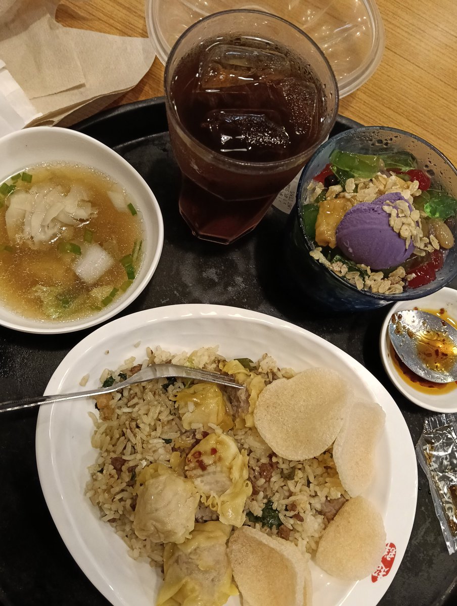 LionJcciiii's tweet photo. Watched a good movie and ate a good food using my first paycheck😅 Walang imposible sabi nga ni Joey @bb_belaaa
#TasteofIndependence

Bella: Kaya mona ba?
Joey: kakayanin🥲

Ramdam kita sa part na 'to😭🥹

#LifeAfterYou #MaricelSoriano #BelaPadilla https://t.co/KJniu4WL0i