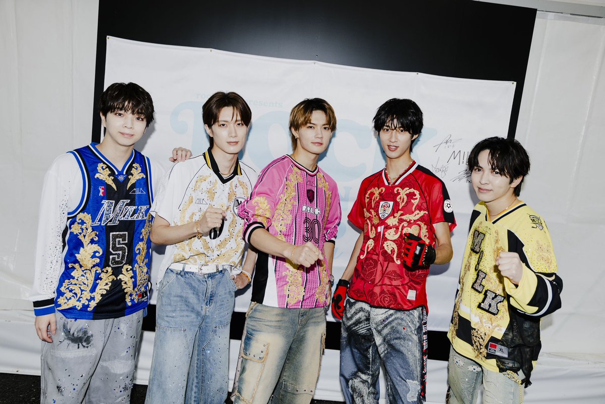 mona67716's tweet photo. 「#RIJF2026」

引き続き #RIJF2026 をお楽しみください！

【SETLIST】
1. 好きすぎて滅！
2. You!Joy!Parade!
3. Kiss Plan
4. イイじゃん
5. テルネロファイター
6. しおざきわんだーらんど
7. 時空超えてユニバース

🎧セトリプレイリスト
https://t.co/At0yCbdGOM

#ロッキン
#MILK https://t.co/nHopL5CMM0