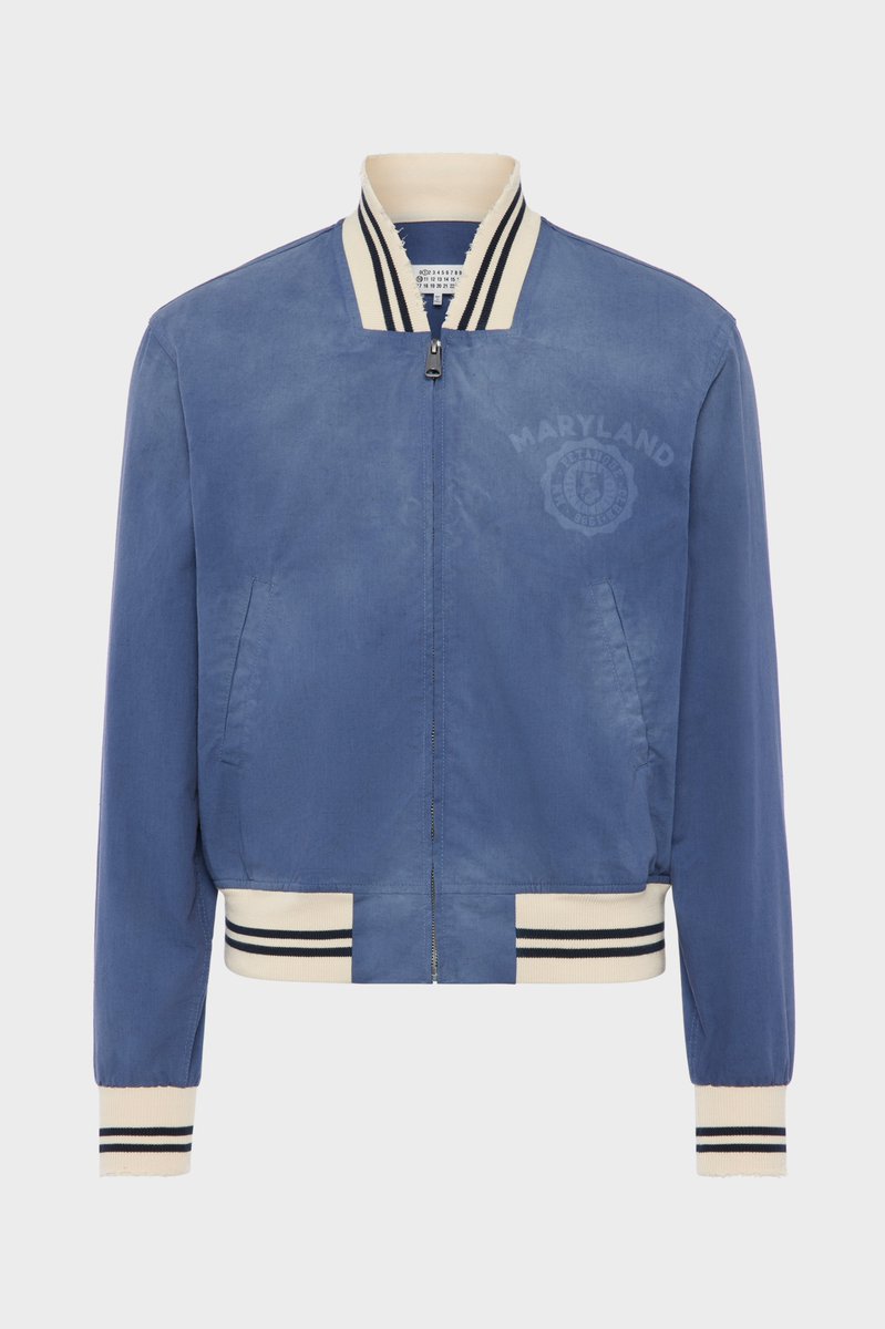 jungwoofashion's tweet photo. jungwoo the red line day 3

Maison Margiela
Blue Varsity Jacket
€871 / Rp 17.792.000
Gerade Jeans mit Kontrasttaschen
$ 824 / Rp 14.677.000
 https://t.co/JBtcl03Oa4 https://t.co/j3T3yiOX0J
