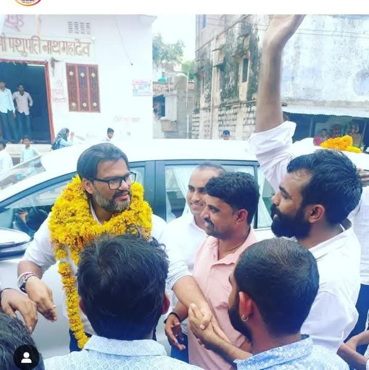 SapotraRavindra's tweet photo. आदरणीय भाईसाब लोकेश शर्मा जी को जन्मदिन की हार्दिक बधाई एवं शुभकामनाएं, बाबा महाकाल से आपकी दीर्घायु की कामना करता हूं  @_Team_LS
 #ravindrasapotra @_lokeshsharma https://t.co/Bn9w08tiXh
