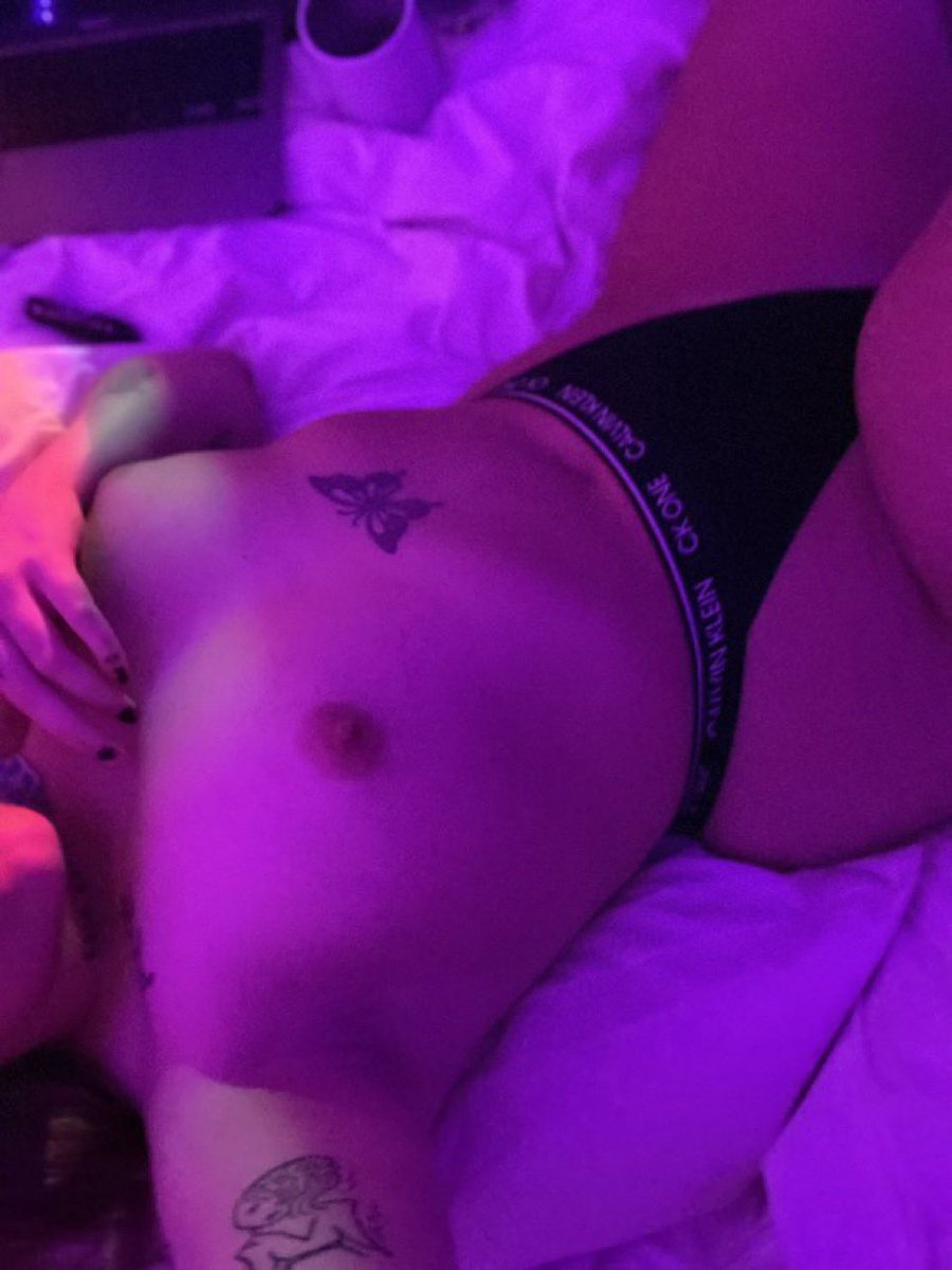 millephelia's tweet photo. Nasty pussy fingering on ft till I squirt 😚😋 who's down?   +1 (213) 771-3617 🍑💦 

https://t.co/Z4B7AtpsE9

#omegle #momsonn #nolimit #bop #monkeyapp #somno #teenageer #buyingcontent #nsfwtwt #horny
#teenagegirls https://t.co/SuNKf5mHBD