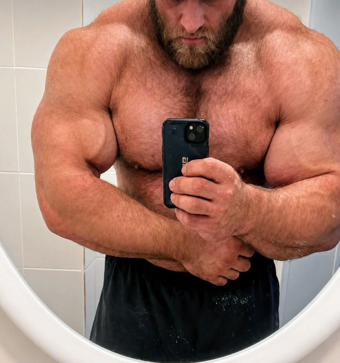smaev__official's tweet photo. #powerbelly #musclebear #gaybear #musclegainer #fatgainer https://t.co/vqIxLJg7pP