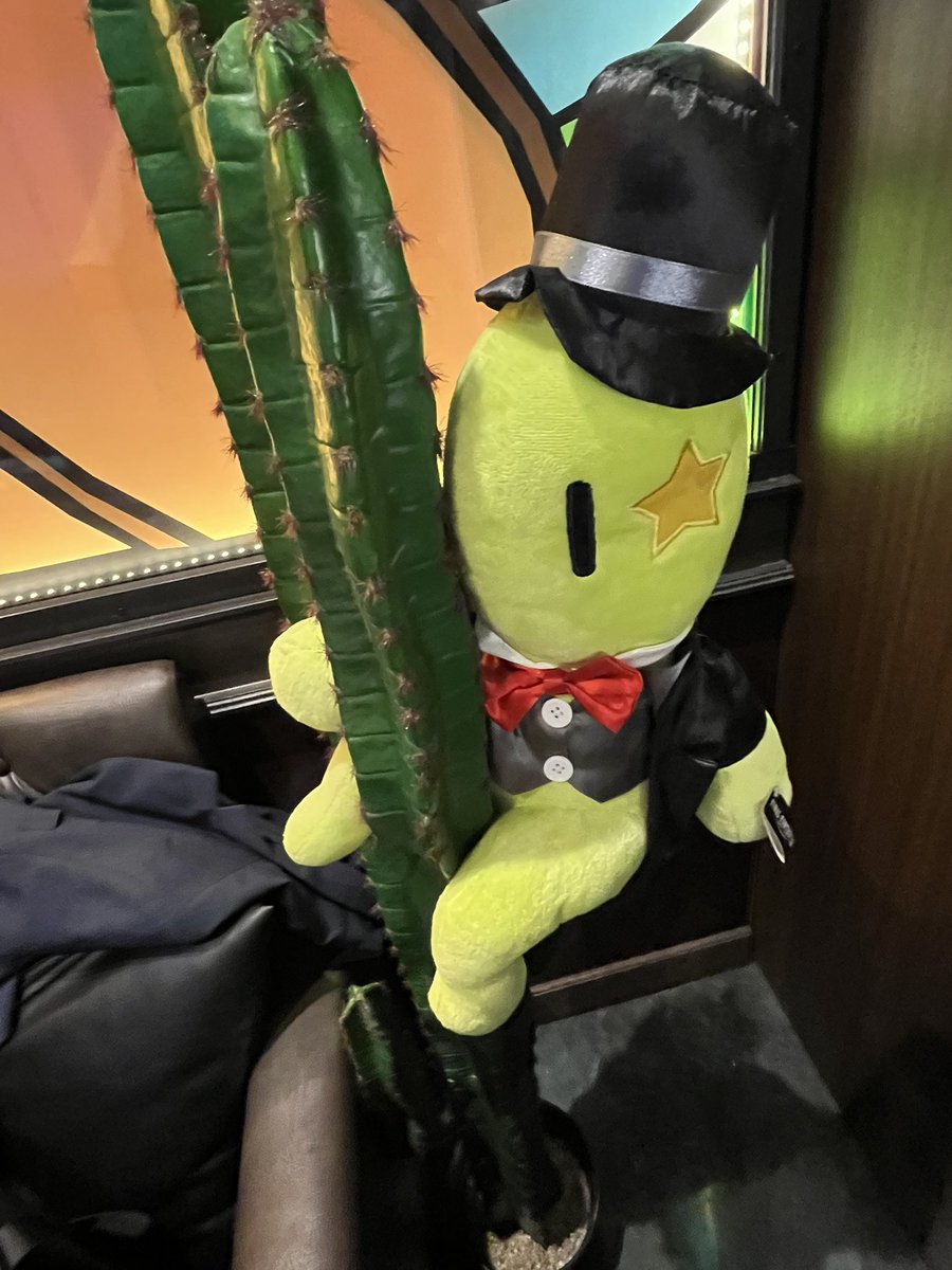 ochomtarosuke's tweet photo. エオカフェ楽しかった〜〜 https://t.co/7Vb7nKD88u
