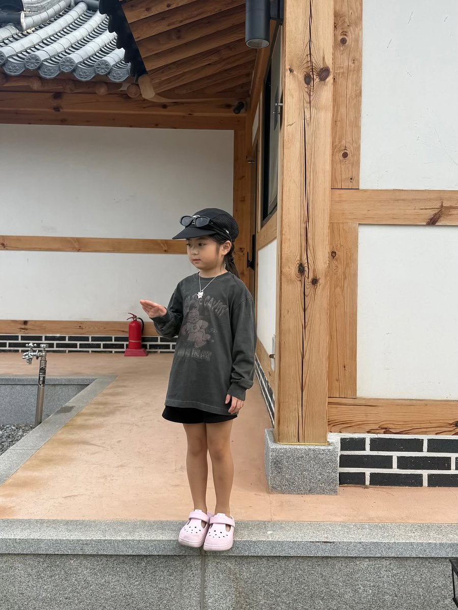 arumiave's tweet photo. ⠀ ⠀ ⠀⠀

✨📷. Sunday date wity Ciya Ciyul. 🤏 Udah lama mami ga ketemu Ciya, sekalinya ketemu udah bisa di ajak curhat tentang cowok. Katanya di sekolahnya ada cowok yang di taksir sama si Ciyul. 🙂 https://t.co/H4sktW5h60