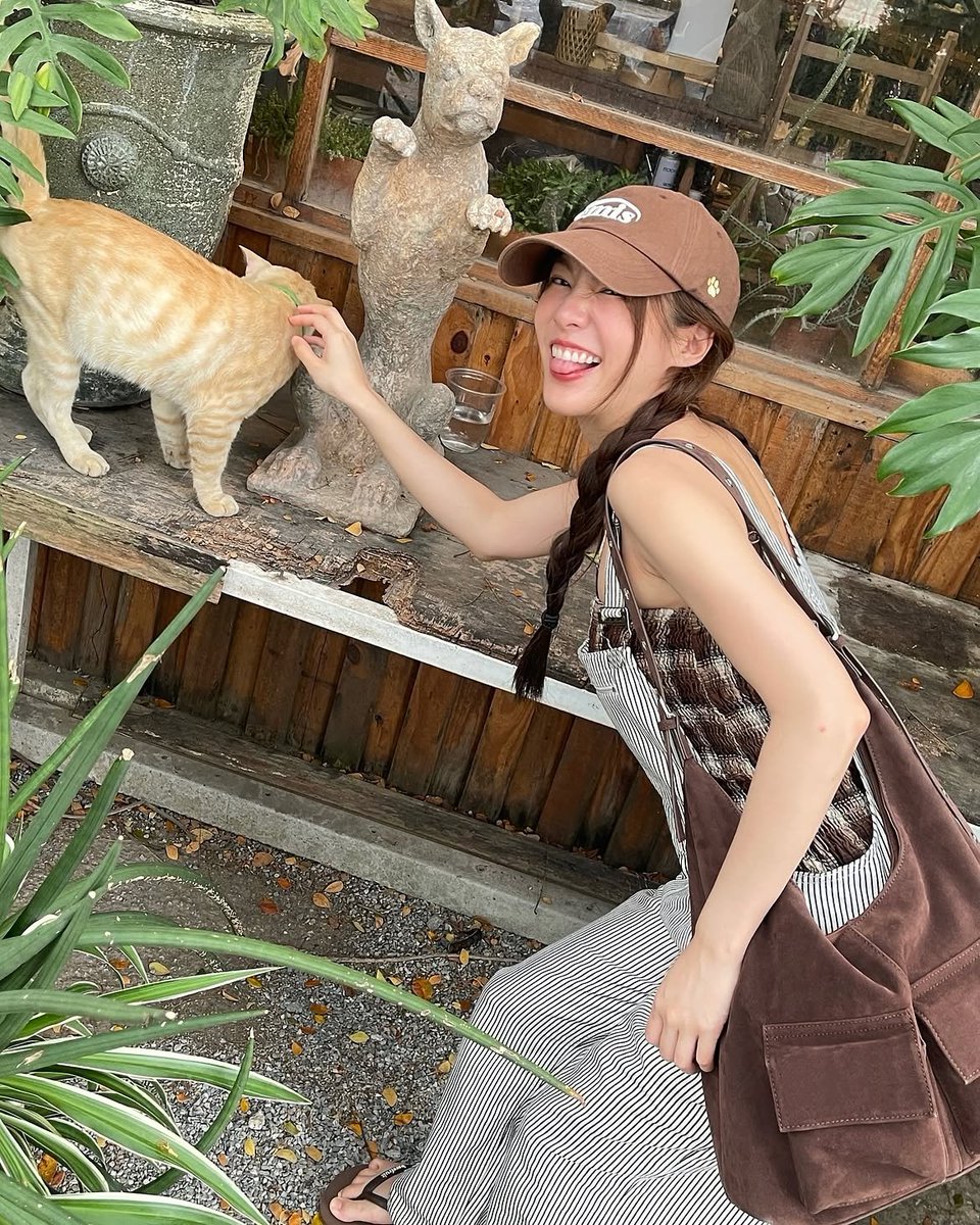 arumiave's tweet photo. ⠀ ⠀ ⠀⠀

✨📷. Sunday date wity Ciya Ciyul. 🤏 Udah lama mami ga ketemu Ciya, sekalinya ketemu udah bisa di ajak curhat tentang cowok. Katanya di sekolahnya ada cowok yang di taksir sama si Ciyul. 🙂 https://t.co/H4sktW5h60