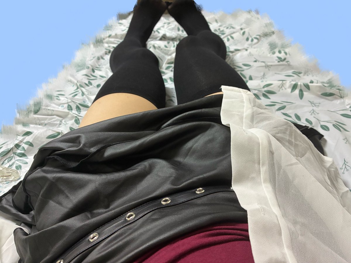 china_07tu's tweet photo. 部屋汚すぎて隠した🫠💦
 #男の娘  #femboy https://t.co/2TEGVf73JR