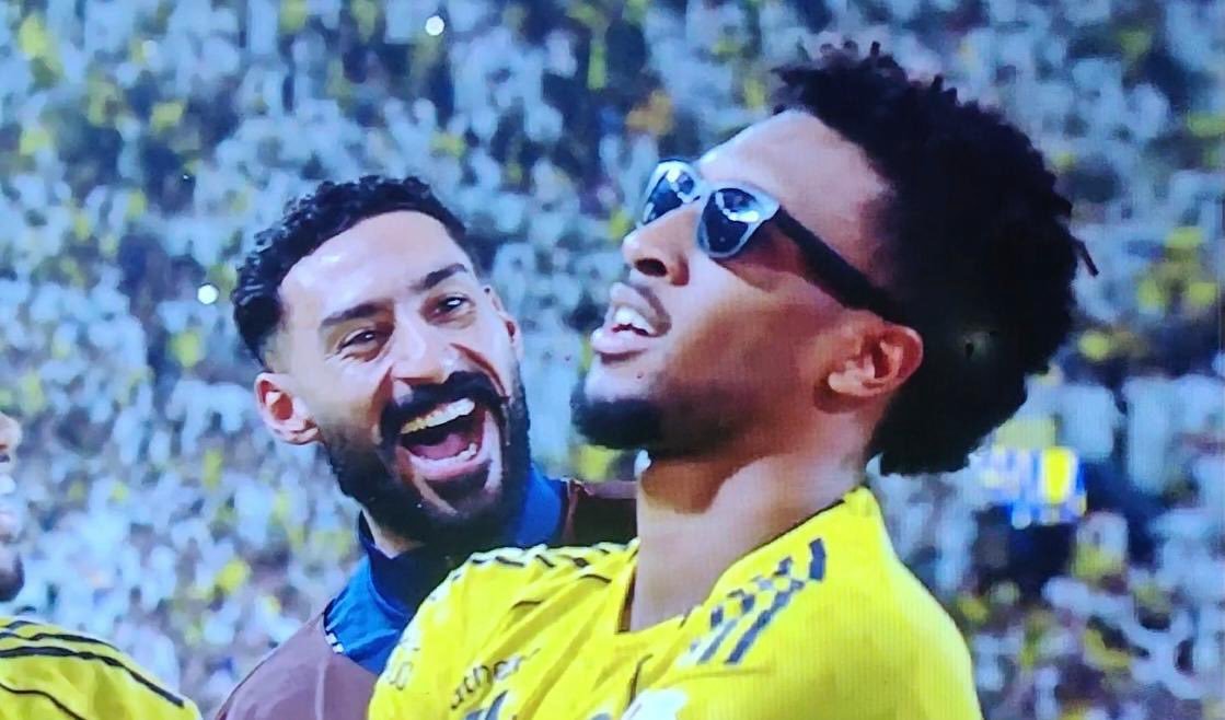 woosf91532's tweet photo. @naifalmutair فالنصر ليس خصماً لكم .. #النصر هامة وقامة ومنافس في المستطيل الاخضر فقط

وأنا شاهد على ذلك 😂 https://t.co/iYUmdIoxGX