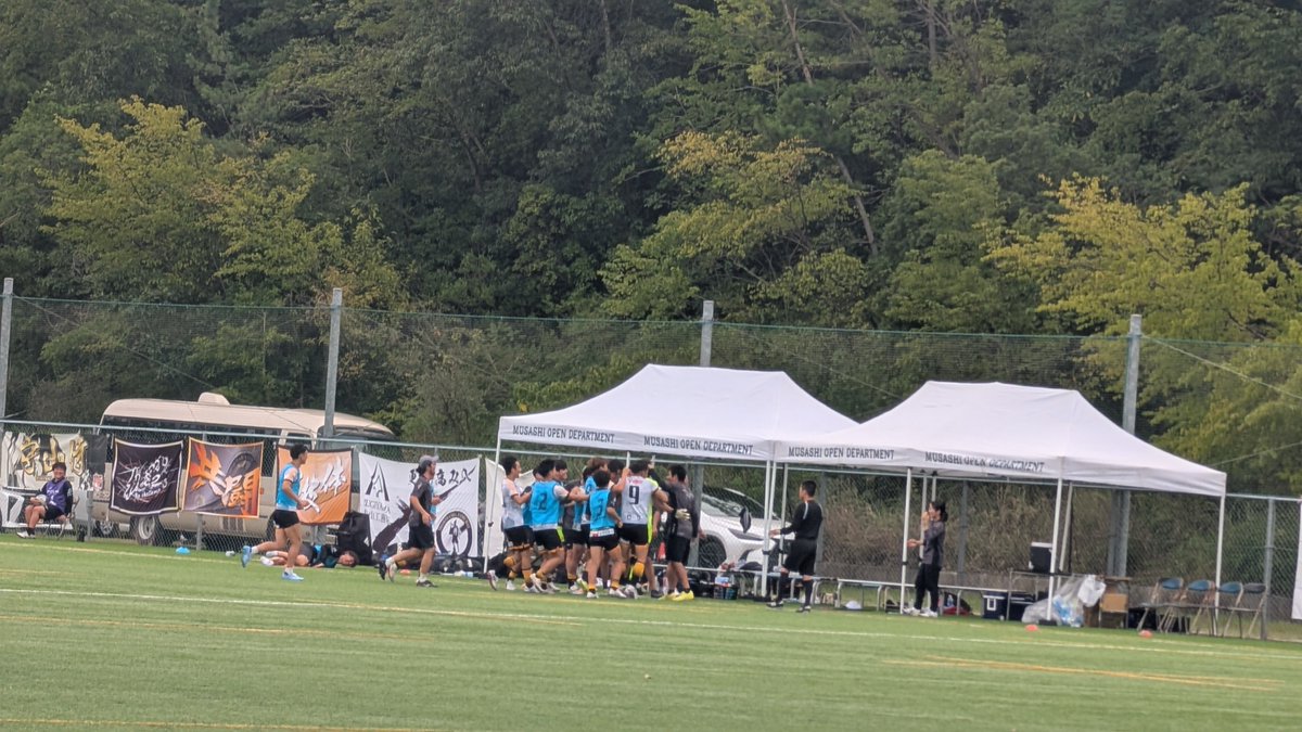 daiyusaku's tweet photo. 関西サッカーリーグ ディヴィジョン1 最終節 試合終了
#CentoCuoriHARIMA 2-2 #守山侍2000
#チェントクオーリハリマ
#Kansaisl
#コミュサカ
ラストプレーで守山侍のキーパー 野村の同点ゴール https://t.co/jpa7j5ULBK