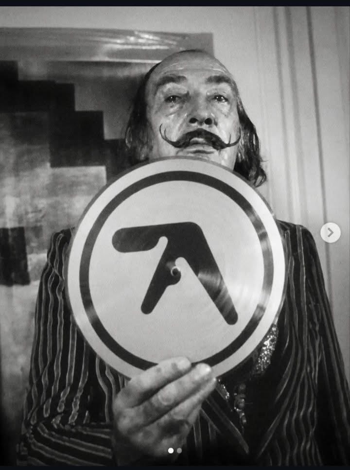 AcidHouseTV's tweet photo. https://t.co/qnoLWEyoec
