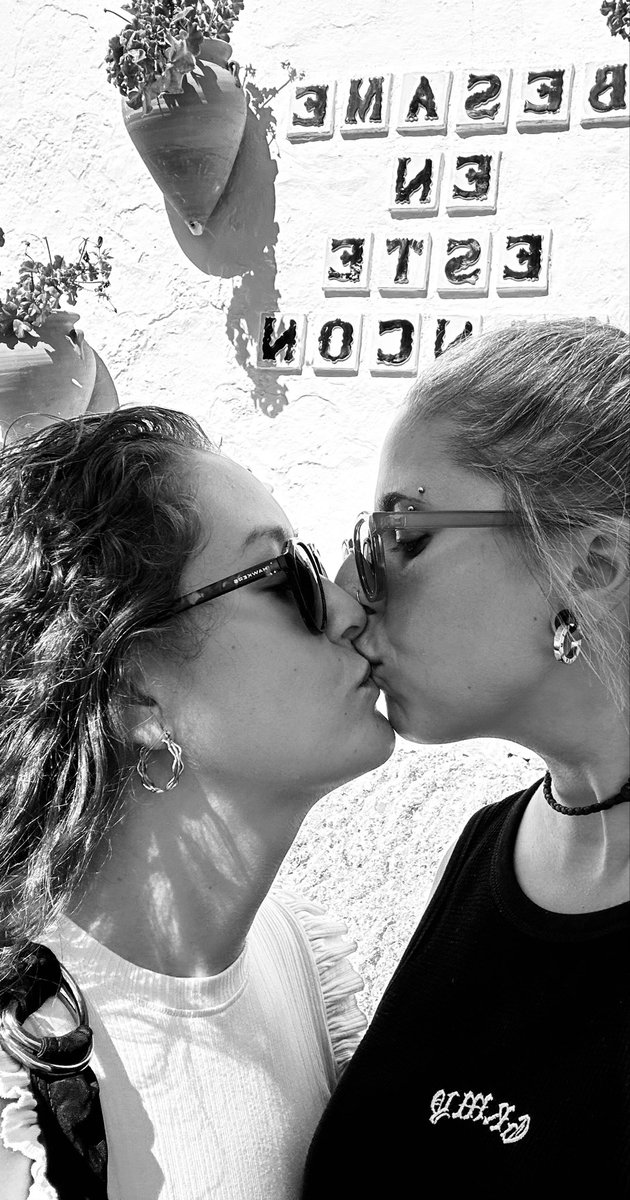 csg94_'s tweet photo. Un año a tu lado 💗 https://t.co/upceQeov4I