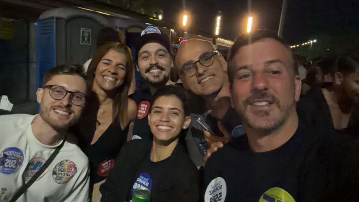 danielsoranz's tweet photo. @DrixZimon Ritmo acelerado, trabalhando muito na campanha, período importante para mostrar tudo que foi feito nos últimos 4 anos. 5️⃣5️⃣8️⃣8️⃣✅ e dormindo pouco! 5️⃣5️⃣✅ https://t.co/SI1pQ0Hvm0