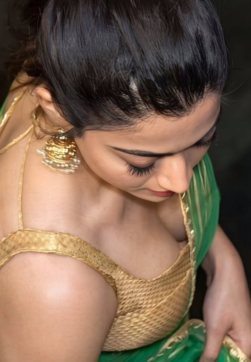 actressnation4u's tweet photo. Rash treasure 🪙

#RashmikaMandanna https://t.co/IsapuJM8B7