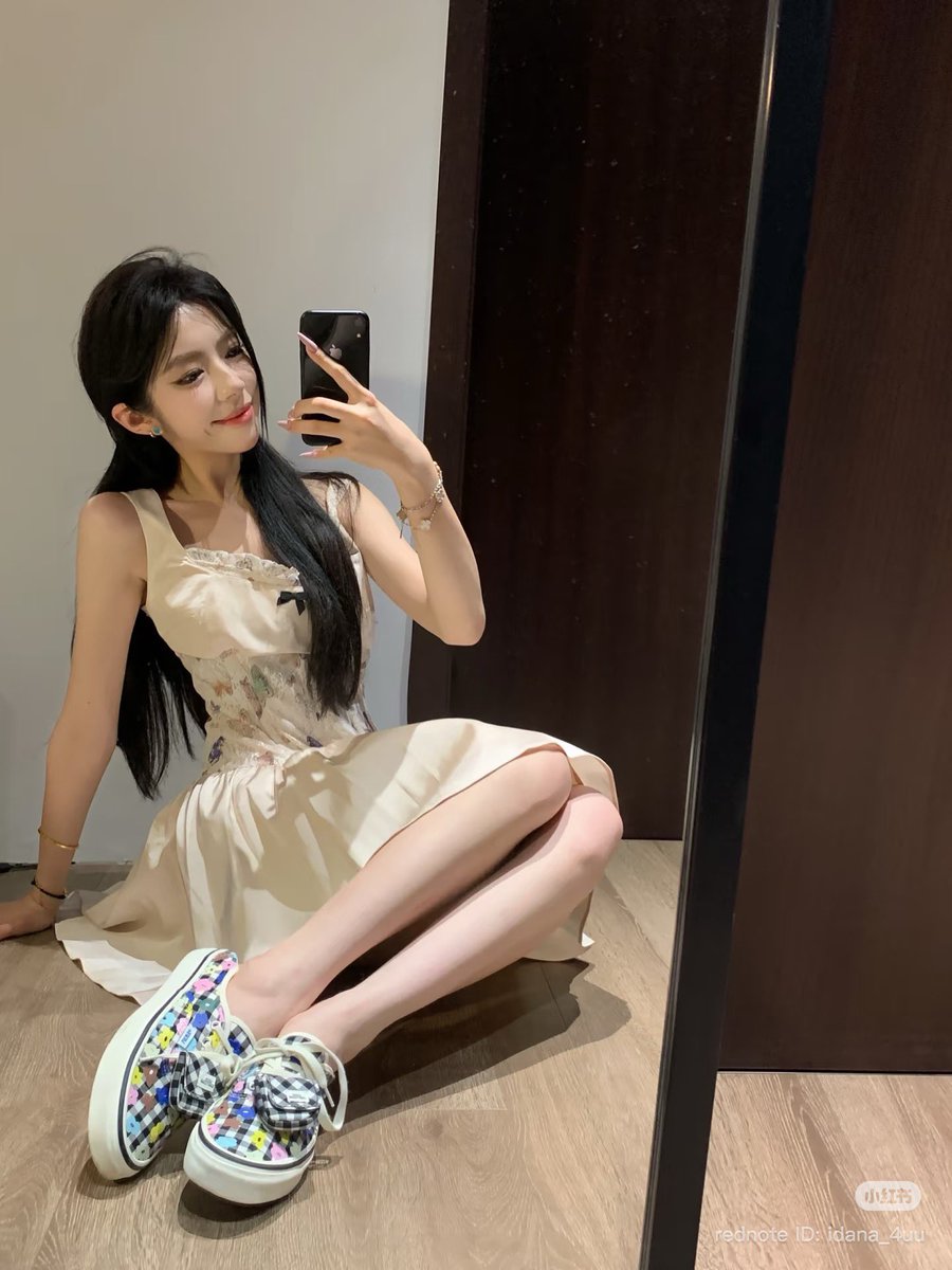 belllgstyle's tweet photo. รับหิ้ว Outlet Sale 🔥🔥

รองเท้า Vans แท้💯 size 36, 36.5, 40 ✅

ราคา 3500-88%=420.- 

หิ้วคู่ละ 100 + ค่าส่ง 80 สนใจเดมมานะคะ 

อุปกรณ์ กล่อง + มีใบเสร็จ 💯🛍️ 

#รับหิ้ว #รับหิ้วรองเท้า #รองเท้าvans #รับหิ้วoutlet #รองเท้าvansแท้ #รับหิ้วทุกอย่าง #premiumoutletphuket https://t.co/VPpcCYjicg