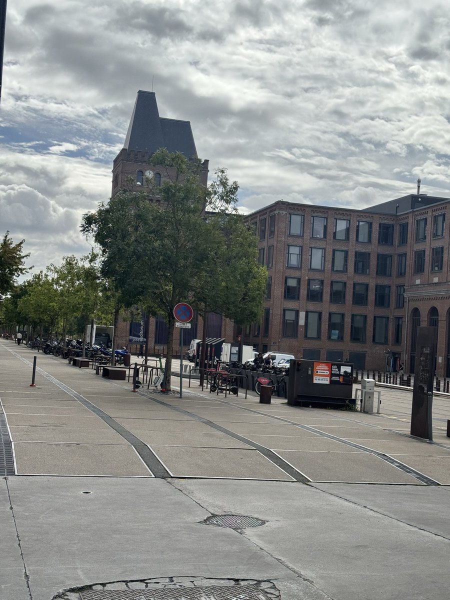 hamza_makraz's tweet photo. 🚀 Two amazing days at #ApiPlatformCon 2026 in Lille (Sept 17–18)!

Great talks, inspiring discussions, and connecting with an amazing community around API Platform, PHP &amp; Symfony.

Thanks to the organizers and speakers! 🙌

Until next time! 💙

#PHP #Symfony #APIPlatform https://t.co/4CiMAcJApf