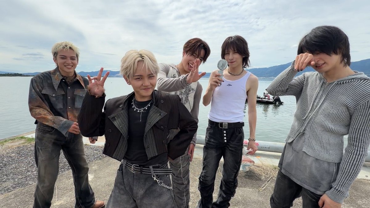 starglow_bmsg's tweet photo. 〖 STARGLOW Official Fan Club 𖤐 〗

✦ ────────── ✦

              MESSAGE
      From STARGLOW✉️

✦ ────────── ✦

『FEST. INAZUMA2026』Thank you!!!!!

✔️新規入会はこちら
https://t.co/MtWFh38ejW

#STARGLOW
#STARGLOW_withSTARS https://t.co/1SBS9NMBMb