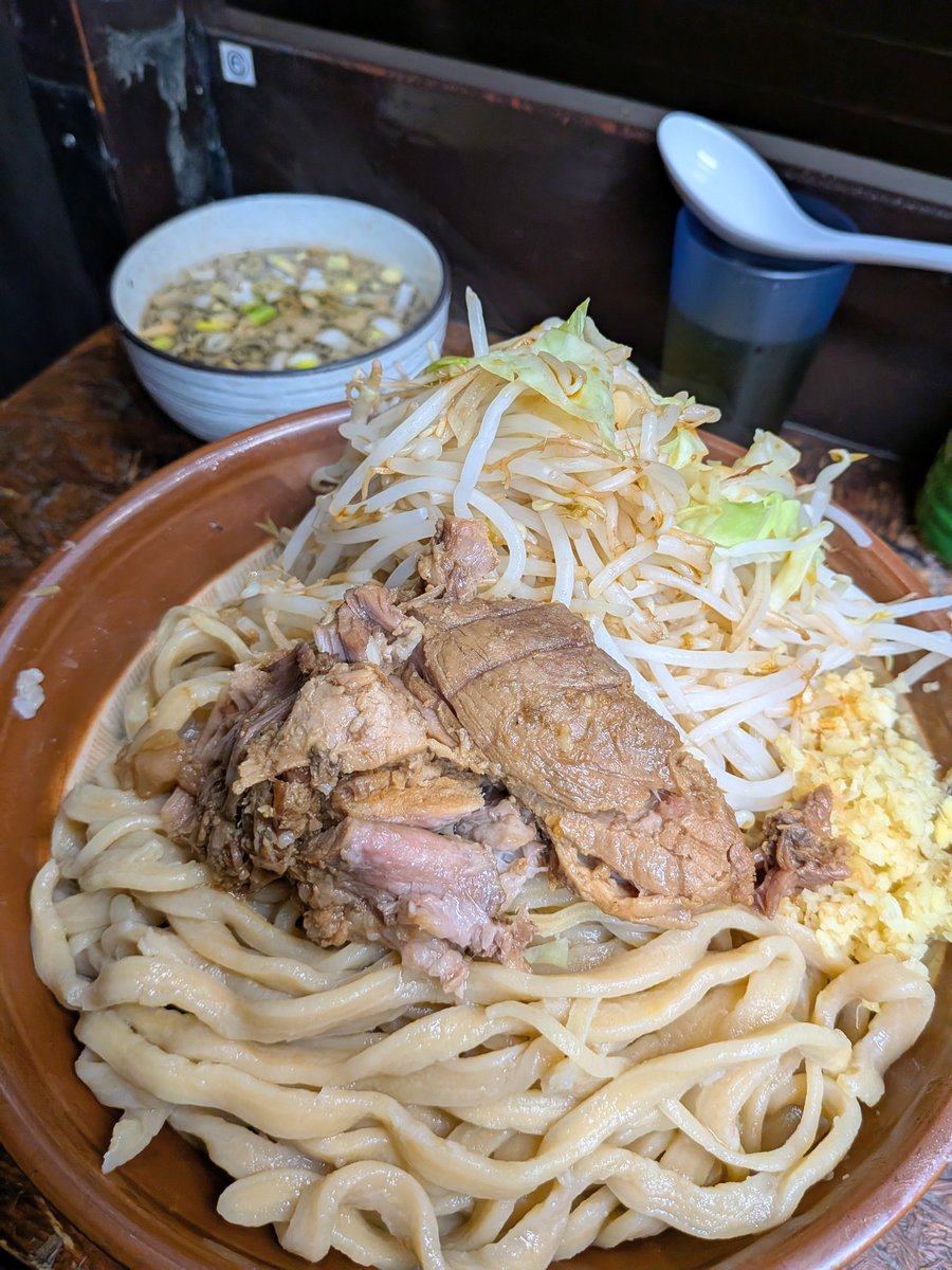 dekamoriramen's tweet photo. いつも凄い行列だけど全人類に食べて欲しいつけめん https://t.co/H0hxsUn3kl