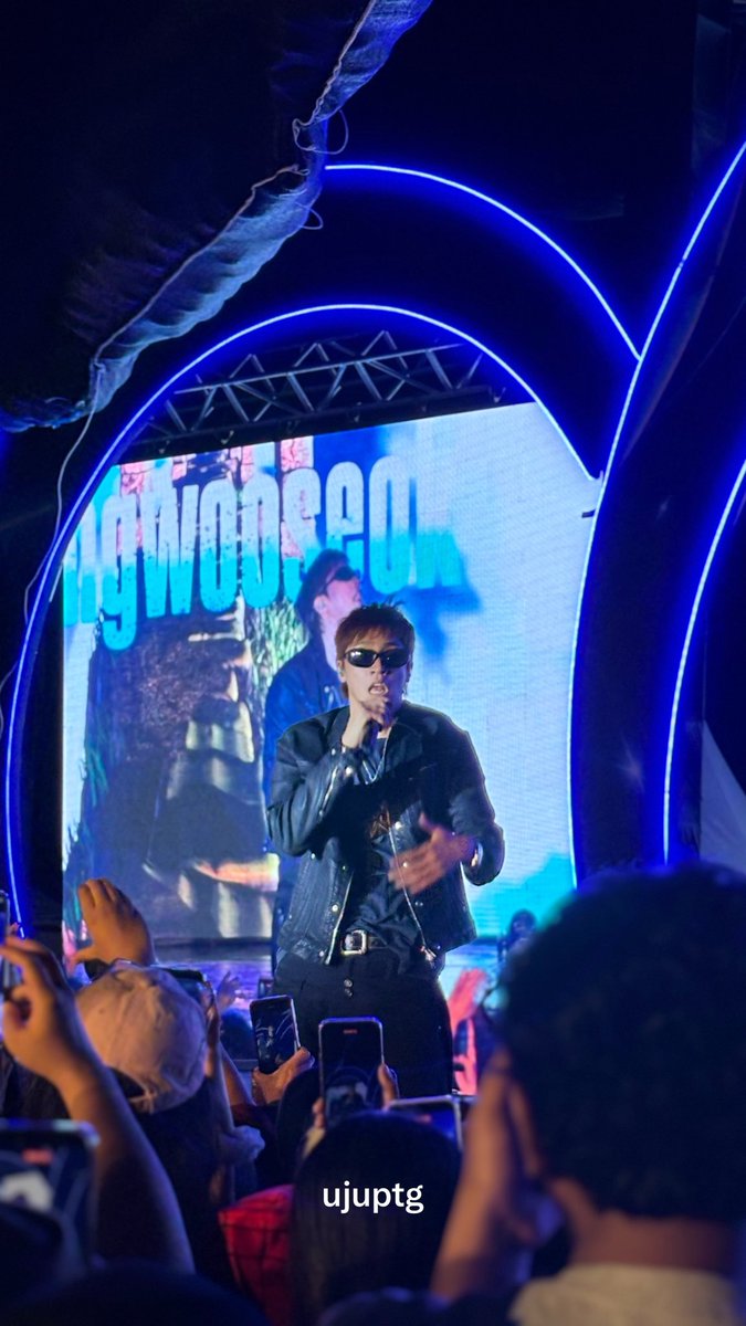 UjuPtg's tweet photo. Jung Wooseok 
Icon Mall Bali Festival
190926 https://t.co/i5iKSzjR1E