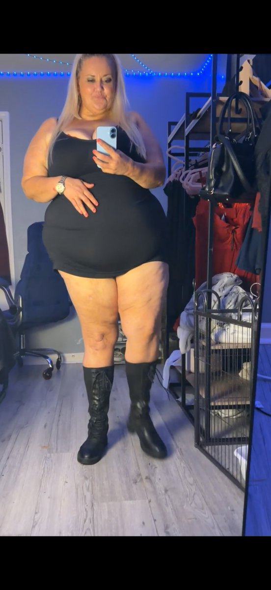 bbw_lindax's tweet photo. Is this your favorite kind of curve? https://t.co/TduKYGweoT