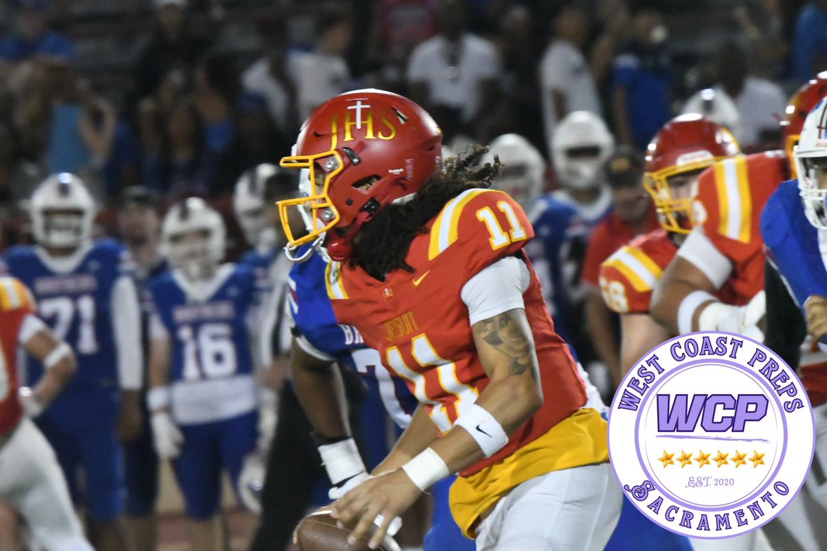 CJacksonWCP's tweet photo. Injuries and adversity keep finding Jesuit, but it keeps responding.

Mighty Marauders: Jesuit’s resilience rises to the forefront for seventh straight Holy Bowl win.

Also: Can anyone stop @Jgio35?

✍️ STORY: https://t.co/SJSkKJX8D5 https://t.co/o4ePdwEMjC