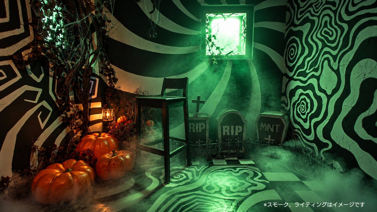 aiReboot_studio's tweet photo. 🎃 ハロウィンブース完成！🎃

今年のai Reboot Studioは
3つのハロウィン世界が登場！

① ぐるぐる墓地
② 青薔薇の墓苑
③ 陽気な死者のお祭り

ダーク、幻想、カラフル。
あなたはどの世界で撮る？👻📸
HALLOWEEN 2026｜ai Reboot Studio
#ハロウィン　#スタジオ https://t.co/qS6MCIUMHH
