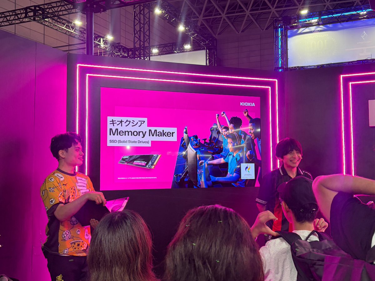 SCARZ5's tweet photo. #TGS2026 #SCARZ  

KIOXIAブースにてあくたがわ選手がイベント出演✨️

ぜひホール8 KIOXIAブースまで起こしください‼️ https://t.co/F7LPcSjB8e