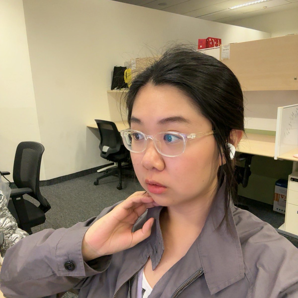 WeiyanShi6's tweet photo. I’ll be starting a research internship at TikTok Singapore @BytedanceTalk, working on interactive AI systems for human expertise in collaboration.

This opportunity came from attending their Global Frontier Tech Showcase &amp; Networking Day.

Random selfie for FYP 😌 https://t.co/qNwxDqqwvF
