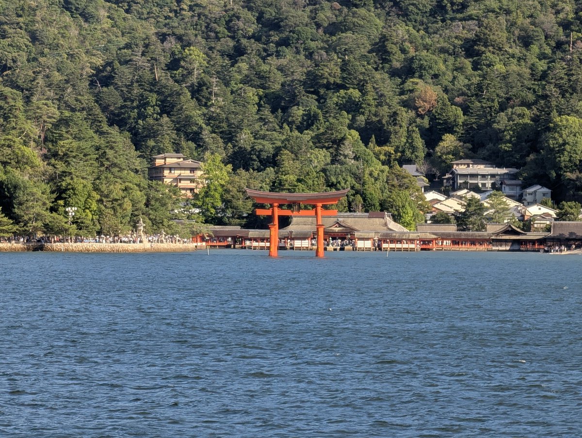 fic3203's tweet photo. 厳島神社⛩️ https://t.co/nQAUPY5xXG