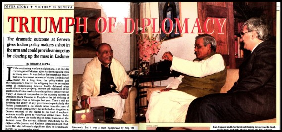 Politicsforgets's tweet photo. नेता विपक्ष का पद बेहद महत्वपूर्ण और गंभीर होता है। लेकिन वर्तमान नेता विपक्ष ने इसे मजाक, हंसी-ठिठोली और कॉमेडी का मंच बना दिया है। अटल बिहारी वाजपेयी जी जब इस पद पर रहे, तो उन्होंने इसकी गरिमा और भूमिका को एक नया मुकाम दिया था।

वाजपेयी जी, 1993 में नेता प्रतिपक्ष बने तो उनके संसदीय कार्यों और व्यक्तित्व का हर कोई व्यक्ति प्रशंसक था, इसमें कांग्रेस के भी नेता शामिल थे। तब शिवराज पाटिल लोकसभा के स्पीकर थे। उन्होंने कहा था, “He [Mr Vajpayee] always helped facilitate smooth conduct of the proceedings.” 

जबकि तत्कालीन प्रधानमंत्री नरसिम्हा राव का कहना था, “Mr Vajpayee had always been helpful and expressed confidence that he would help uphold parliamentary traditions.”

यही नहीं,अटल बिहारी वाजपेयी जी का नेता प्रतिपक्ष के नाते कार्यकाल इतना शानदार था कि इस पद पर रहे हुए उन्हें ‘Best Parliamentarian’ का अवार्ड तक मिला था। यह एक असाधारण उपलब्धि थी। 

प्रधानमंत्री राव भी वाजपेयी जी की देश के प्रति प्रतिबद्धता के कायल रहे और उन्होंने विपक्ष के नेता की बहुपक्षीय कूटनीति में विशेषज्ञता की भी सराहना की। प्रधानमंत्री राव ने एकबार कहा था, “His [Mr. Vajpayee] performance at the U.N. Human Rights Commission at Geneva as leader of the Indian delegation not only reflected his deep commitment to the parliamentary system but also demonstrated that the ‘country puts a united front abroad’.” 

वाजपेयी जी की नेता प्रतिपक्ष के नाते यूएन में भूमिका की एक बेहतरीन तस्वीर उस ज़माने में इंडिया टुडे ने 31 मार्च 1994 को अपने आवरण पर प्रकाशित की। जिसमें वह सलमान खुर्शीद के साथ गले मिलते नजर आ रहे हैं। 

यूएन में पाकिस्तान के प्रोपोगेन्डा के खिलाफ वाजपेयी जी ने सिर्फ भारत का पक्ष मजबूती से रखा बल्कि नरसिम्हा राव सरकार के लिए भी कोई अपशब्द नहीं कहे। भारतीय डिप्लोमसी की जीत का यह एक सबसे परफेक्ट उदाहरण है, जहाँ सत्ता और विपक्ष दोनों ने मिलकर पाकिस्तान को दुनिया के सामने हराने पर मजबूर कर दिया।

वाजपेयी जी जब नेता प्रतिपक्ष थे, वे सुनिश्चित करते थे कि कोई भी विधेयक अकारण लंबित न रहे। 13 दिसंबर 1995 को वाजपेयी जी ने कहा था, “The opposition has already assured the presiding officers in both the houses of Parliament that it will co-operate with the government in clearing important business.” उस दौरान टेलिकॉम स्कैंडल को लेकर विपक्ष ने सरकार को घेरा हुआ था, फिर भी अटल जी का मानना था कि “There is no question of a constitutional crisis notwithstanding the deadlock over the telecom scandal.”