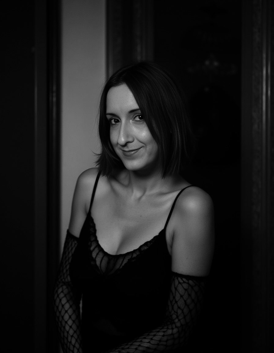 LisaHeartts's tweet photo. #photoshoot #miltonkeynes #tsescort #transescort #mkescort #escort #miltonkeynesescort #tgirl  
https://t.co/46EMsTEg6G https://t.co/aOr8oZaYp9