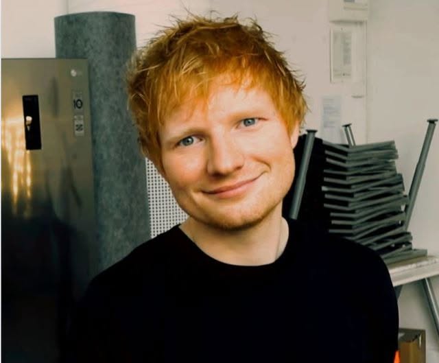 StroiescuLilia's tweet photo. Ed Sheeran - the smile of the day https://t.co/rq6PZzztTI