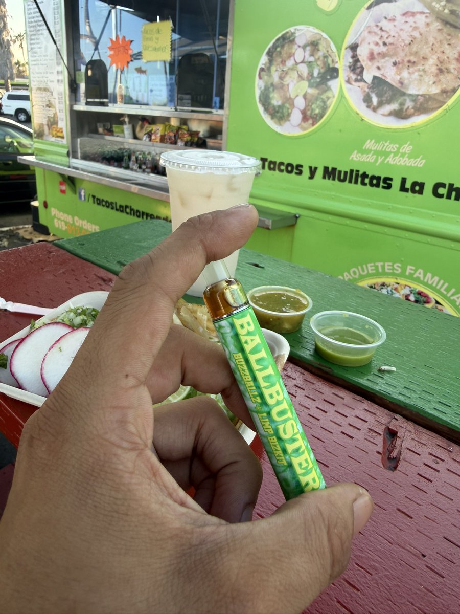 isniffoxys's tweet photo. Off the best medicine that money can buy fr https://t.co/62gGHIrMm4
