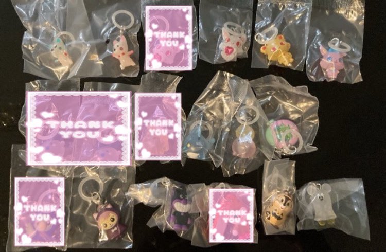 fuki_831's tweet photo. 【交換・譲渡】めじるしアクセサリー ディズニー しまじろう アンパンマン おじゃる丸 たまごっち ジュエルペット

【譲】 画像1〜2枚目
【求】画像3〜4枚目👑＞買取

郵送希望です。
画像に+はなちゃんめじるしもお譲り可能です。
纏めての方優先させて頂きます。
お気軽にお声掛け下さいませ。 https://t.co/7kEQTNCXfD