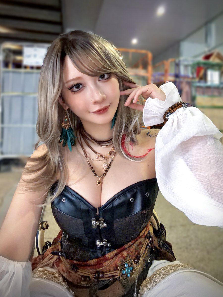 krmcougar's tweet photo. 本日の女海賊
←午前🏴‍☠️🏴‍☠️🏴‍☠️午後→

この後ポケットペアブース内で最後のステージです！
#Windrose #ポケットペア #TGS2026 https://t.co/dmcoH3h3zw