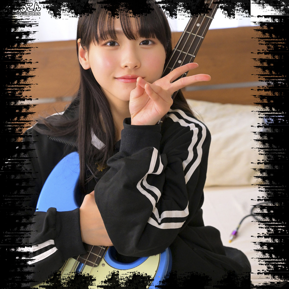 cappekun4's tweet photo. 軽音部で一緒だった友達の

とうか

2人で打ち上げ的な感じで部屋飲みしたら・・ https://t.co/h9LXUZkArW
