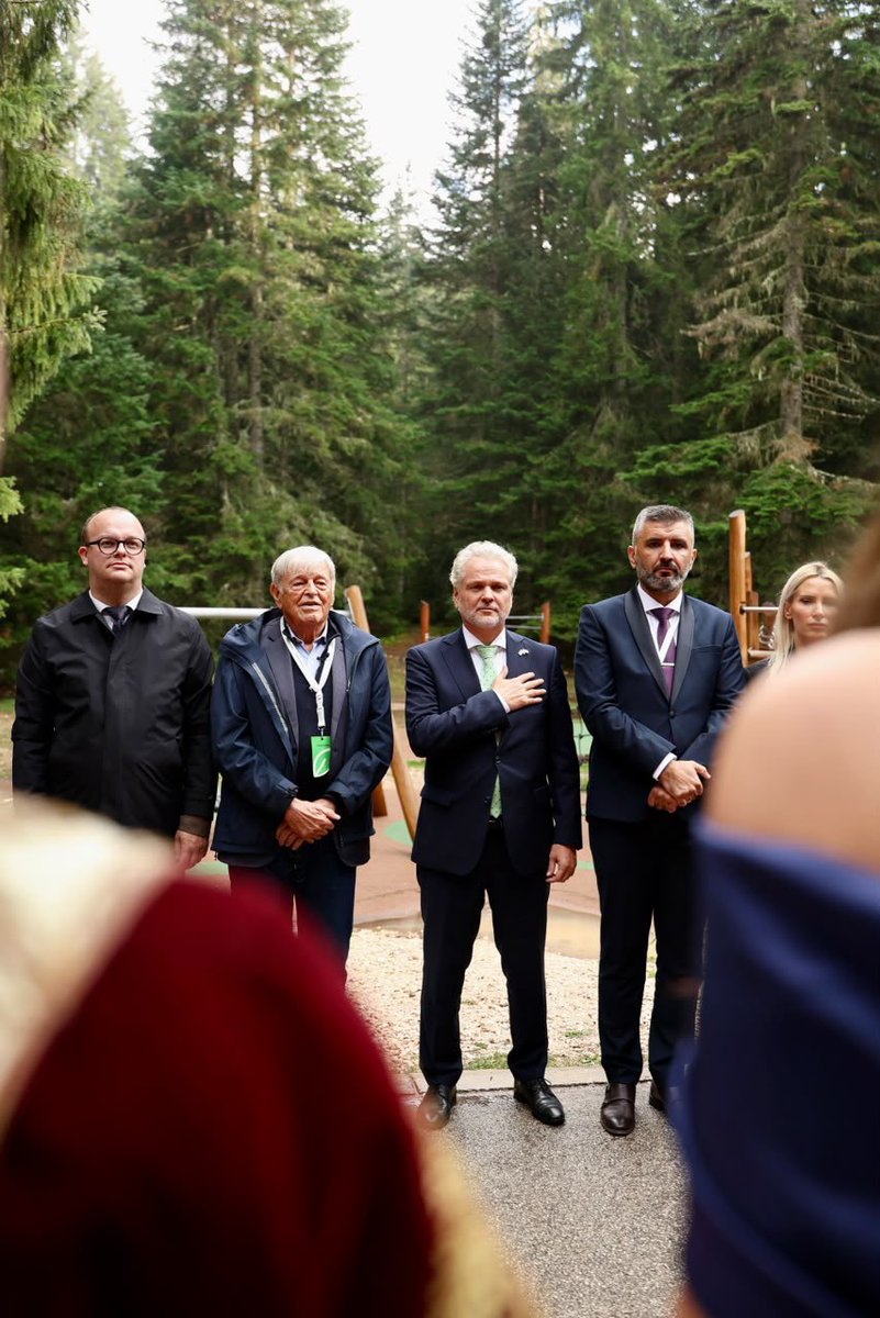 josattler's tweet photo. Montenegro has tied its future to preserving its nature. 🌱 Together w/ Prince Petrović-Njegoš &amp; @DamjanCulafic we unveiled a memorial in #Žabljak dedicated to this vision - a symbol of our responsibility to protect the land we cherish &amp; preserve it for generations to come. 🇲🇪🇪🇺 https://t.co/MtxlKuLC35