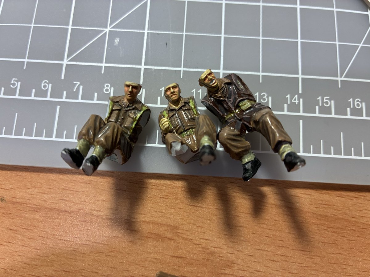 ChangYogen's tweet photo. Tamiya 1/35 universal carrier. Completed building. https://t.co/0RKZUPDPpg
