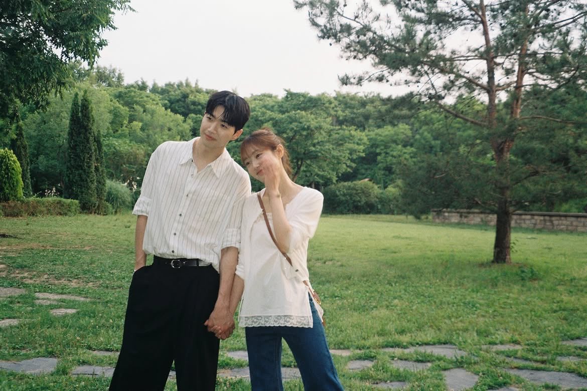 uradiantseason's tweet photo. hyejun still hasn’t moved on from mbmb…she dropped film camera pictures 🥲💗 SHE IS SO REAL https://t.co/jyA9rrh4r1