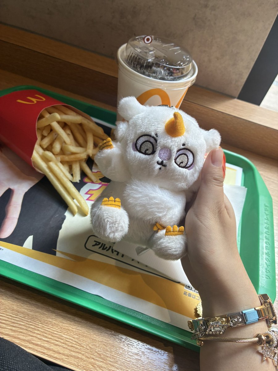Hao_hal's tweet photo. 月見バーガー https://t.co/GWMqoc9224