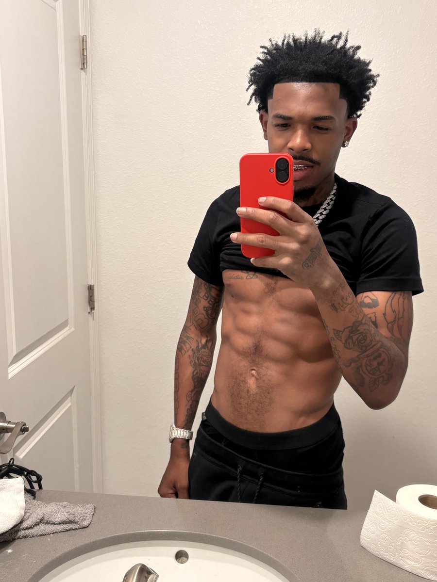 onlydareal1k's tweet photo. https://t.co/ISACFPFNjR