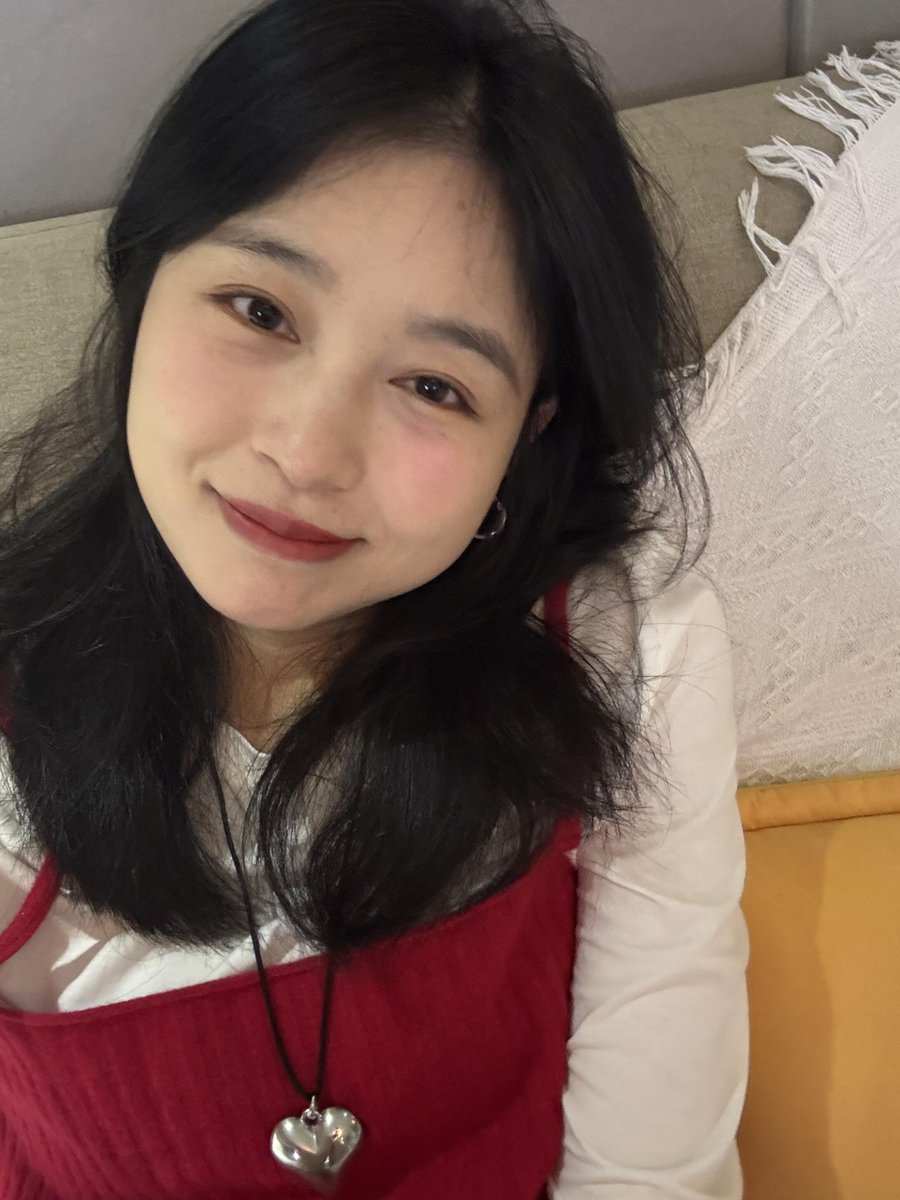 DrogbaBassgan's tweet photo. 你主动点，我们的故事就开始了

别对我用美男计，否则我将计就计 https://t.co/iqoXpzgbaS