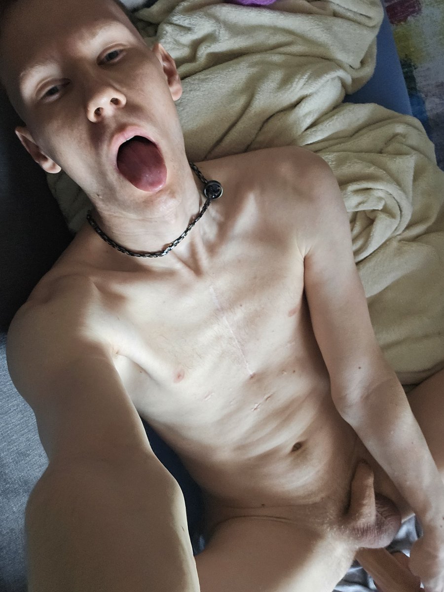 ZweetPotatas's tweet photo. @deepandroughXXX Oh I have two nasty holes for you that needs to be filled up to the max 🤤🍑 https://t.co/7cSUrZEpOg