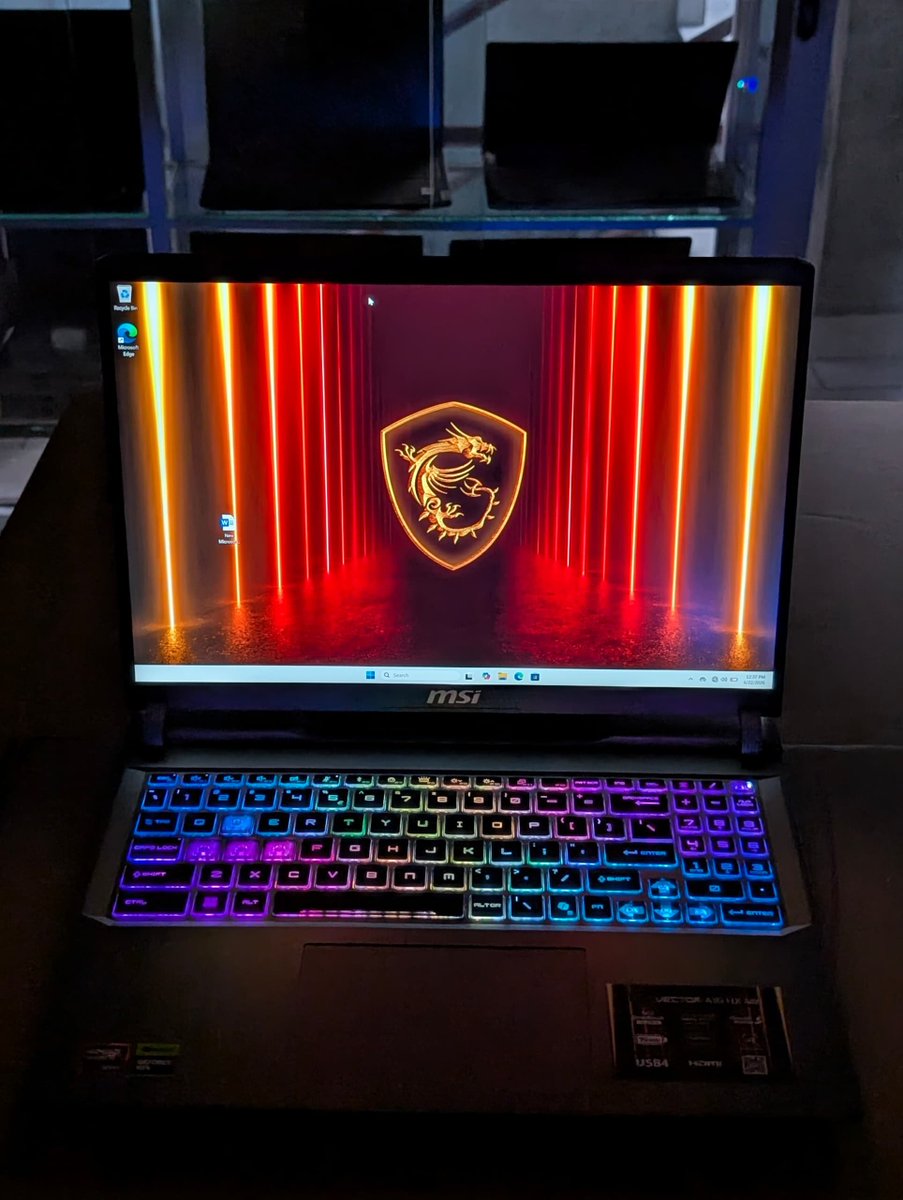 OffixpressCm's tweet photo. 🚀 MSI Vector A16 HX 2025 — La puissance ultime ! 🔥
💻 Ryzen 9 8940HX | 16GB DDR5 | 1TB NVMe SSD
🎮 RTX 5070 Ti 12GB GDDR7 | Écran 16" QHD+ 240Hz
⚡ Jusqu’à 205W de puissance CPU/GPU
🌈 Clavier RGB | Thunderbolt 5 | HDMI 2.1
Une machine taillée pour le gaming, l’IA, la création 3D et les performances professionnelles. 💪
📦 Neuf + Garantie 12 mois ✅
#MSI #MSIVector #VectorA16HX #GamingLaptop #RTX5070Ti #Ryzen9 #NVIDIARTX #LaptopGaming #Tech #PCGaming #AI #Douala
Prix: 1.350.000 FCFA