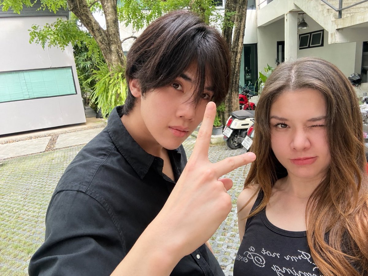 JD_Bubble's tweet photo. Collecting memories of Sharp / Komcharn

The powerful and menacing son of a corrupt politician who commits a m_rder.

ヾ(❀╹◡╹)ﾉﾞ❀~ 
I'll defend you !
Let me blow the dust off my law degree 

#IWillAlwaysSaveYou
#DunkNatachai https://t.co/Y8ZJaoyiUB