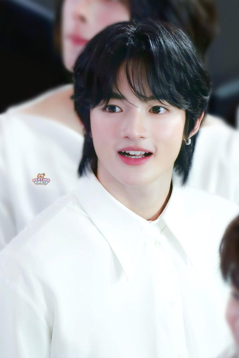 BestJra_Photo's tweet photo. 15•09•26 | LABX Grand Opening 💙
: เสืออะไร ตัวเท่าลูกแมว ><
@imreeonn ✨️🐯
#LABXxDEXXGrandOpening
#reeonn https://t.co/GgQGB6rhHT