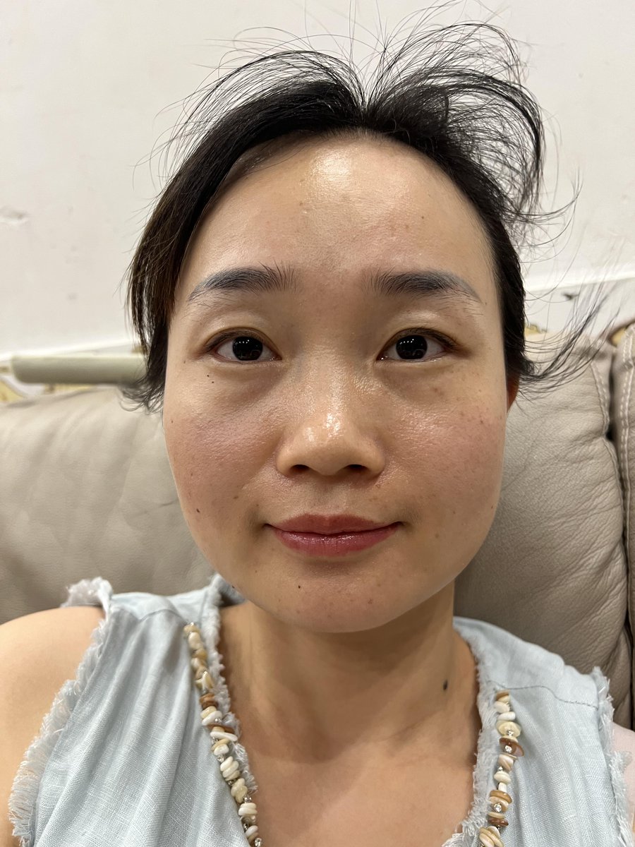 LiveacTeam's tweet photo. 本人30+这是我第一次翻墙在x发正面露脸自拍，会有人喜欢吗？ https://t.co/kTthV6xvW3